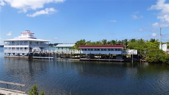 Listing ID: URE0353, The Point Utila, Bay Islands, HN - Freddy's Place on the Point, Photo #