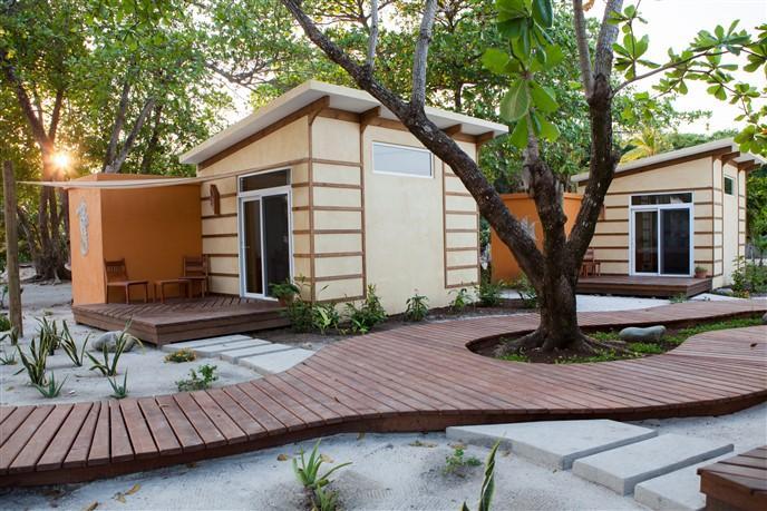 Listing ID: URE0363,  Utila, Bay Islands, HN - Coral Beach Village Beachfront and Marina, Photo #