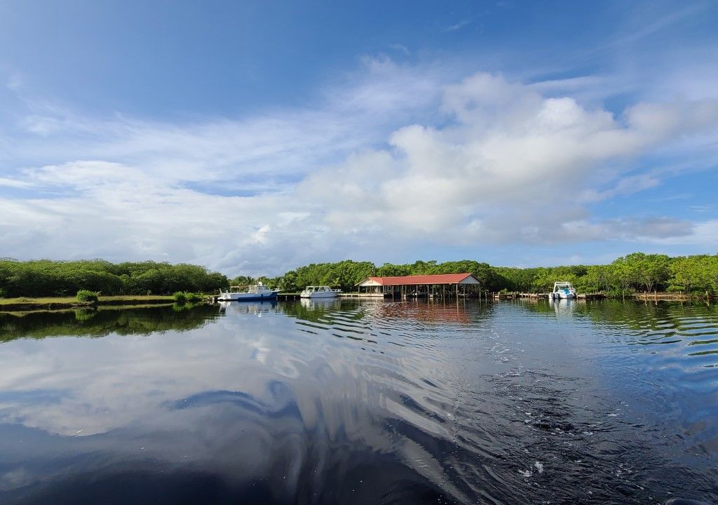 Listing ID: URE0363,  Utila, Bay Islands, HN - Coral Beach Village Beachfront and Marina, Photo #