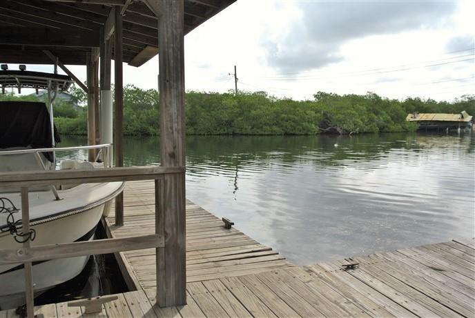 Listing ID: URE0391, The Point Utila, Bay Islands, HN - The Lagoon House, Photo #