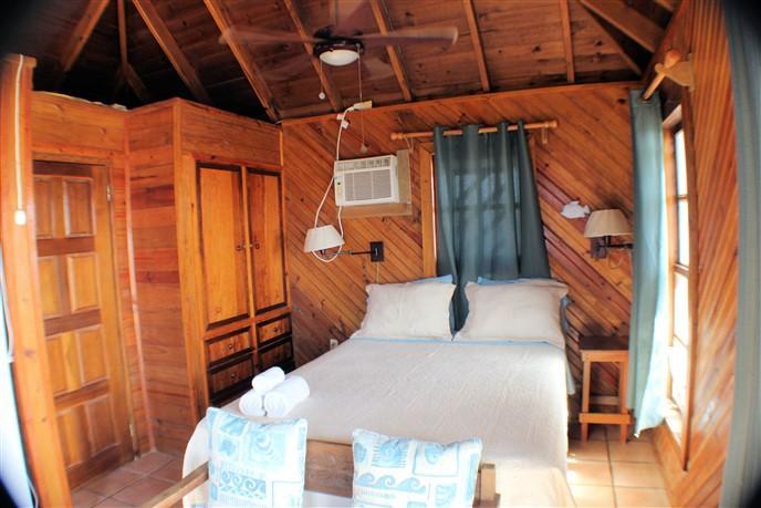 Listing ID: URE0405, Paradise Cove Utila, Bay Islands, HN - Paradise Cove Bungalow, Photo #