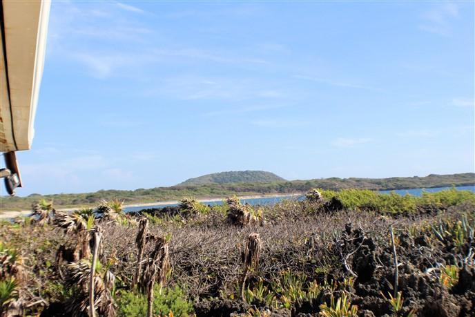 Listing ID: URE0405, Paradise Cove Utila, Bay Islands, HN - Paradise Cove Bungalow, Photo #