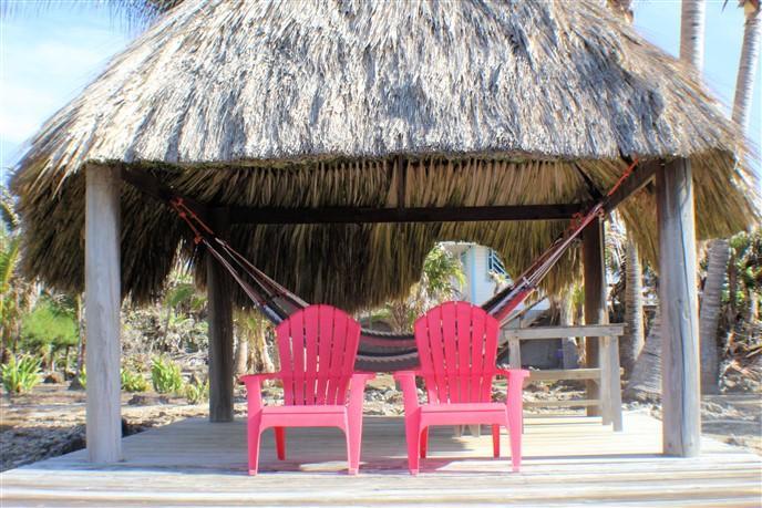 Listing ID: URE0405, Paradise Cove Utila, Bay Islands, HN - Paradise Cove Bungalow, Photo #