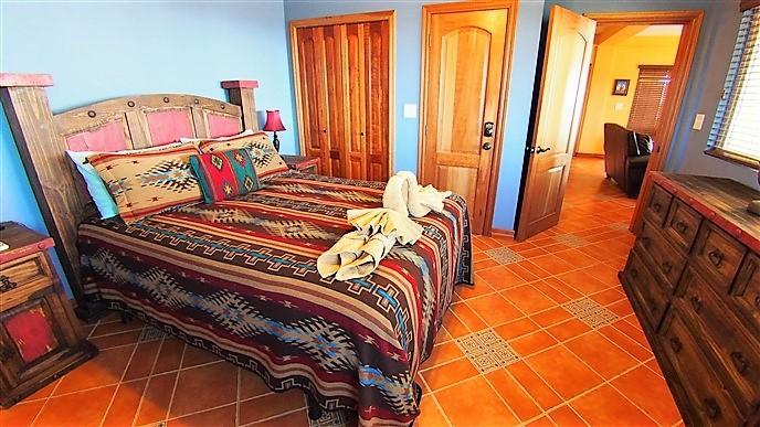Listing ID: URE0408,  Utila, Bay Islands, HN - Wyndsong Manor, Photo #