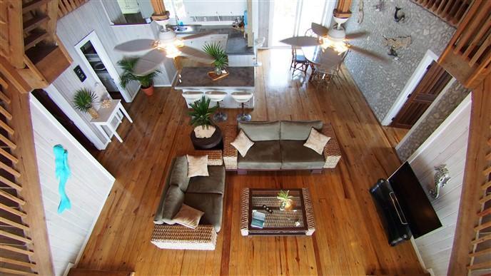 Listing ID: URE0414, Coral Beach Utila, Bay Islands, HN - Casa Miradora, Photo #
