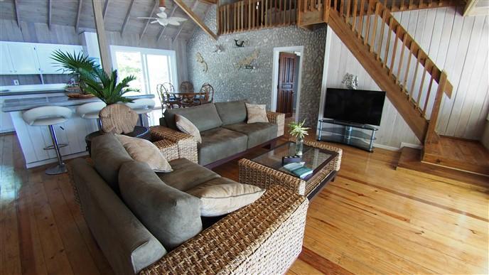 Listing ID: URE0414, Coral Beach Utila, Bay Islands, HN - Casa Miradora, Photo #