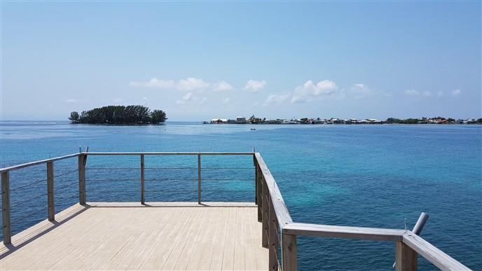 Listing ID: URE0417, The Well Utila, Bay Islands, HN - Beach Front Cabin at the Well, Photo #