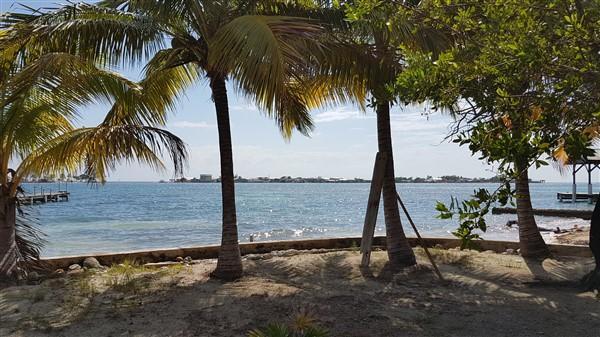 Listing ID: URE0425, Jonathan Point Utila, Bay Islands, HN - Sea-esta at Jonathan Point, Photo #