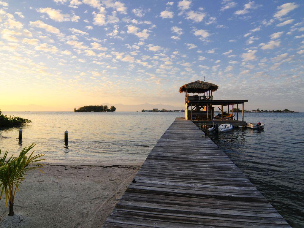 Listing ID: URE0428, The Well Utila, Bay Islands, HN - Casa de Playa, Photo #