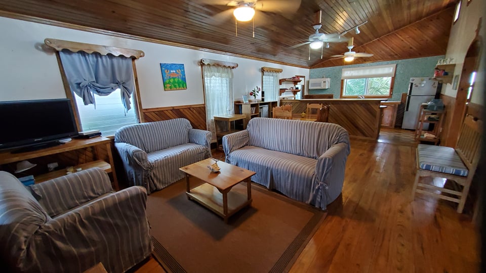 Listing ID: URE0442, Blue Bayou Utila, Bay Islands, HN - Eagle Ray House, Photo #