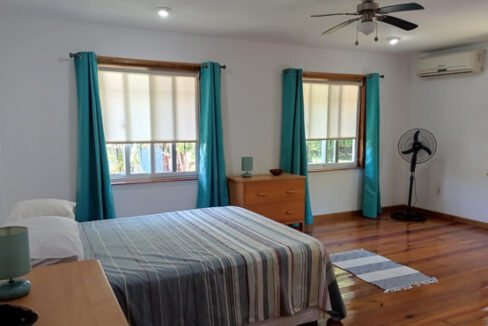 Listing ID: URE0457,  Utila, Bay Islands, HN - 2 Bedroom, 1 Bathroom Home at El Corral Home Utila Town Center, Photo #