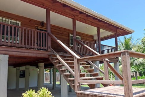 Listing ID: URE0457,  Utila, Bay Islands, HN - 2 Bedroom, 1 Bathroom Home at El Corral Home Utila Town Center, Photo #