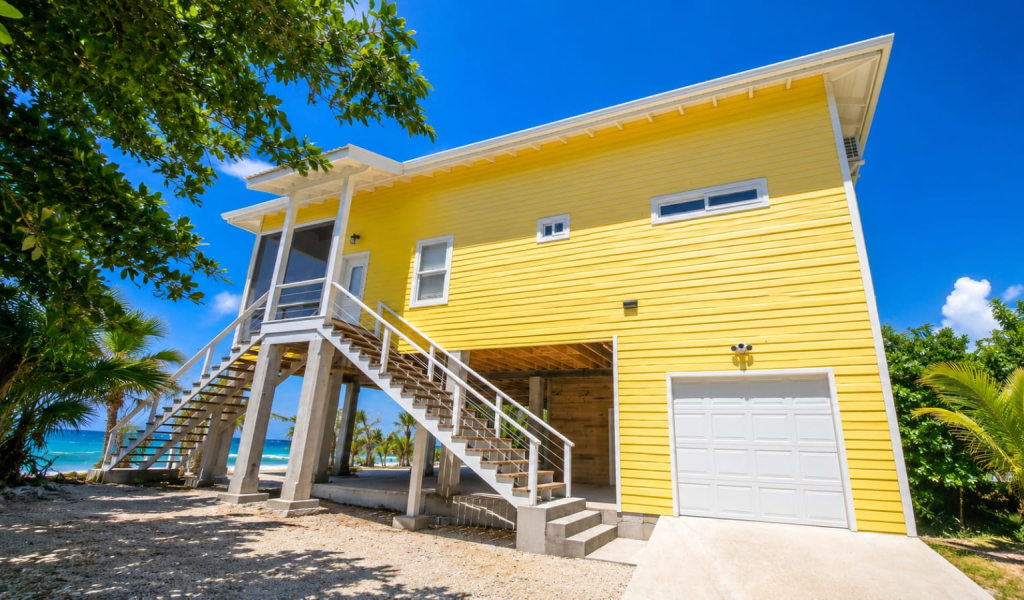 Listing ID: URE0468, Pretty Bush Utila, Bay Islands, HN - Beachfront at Pretty Bush, Photo #