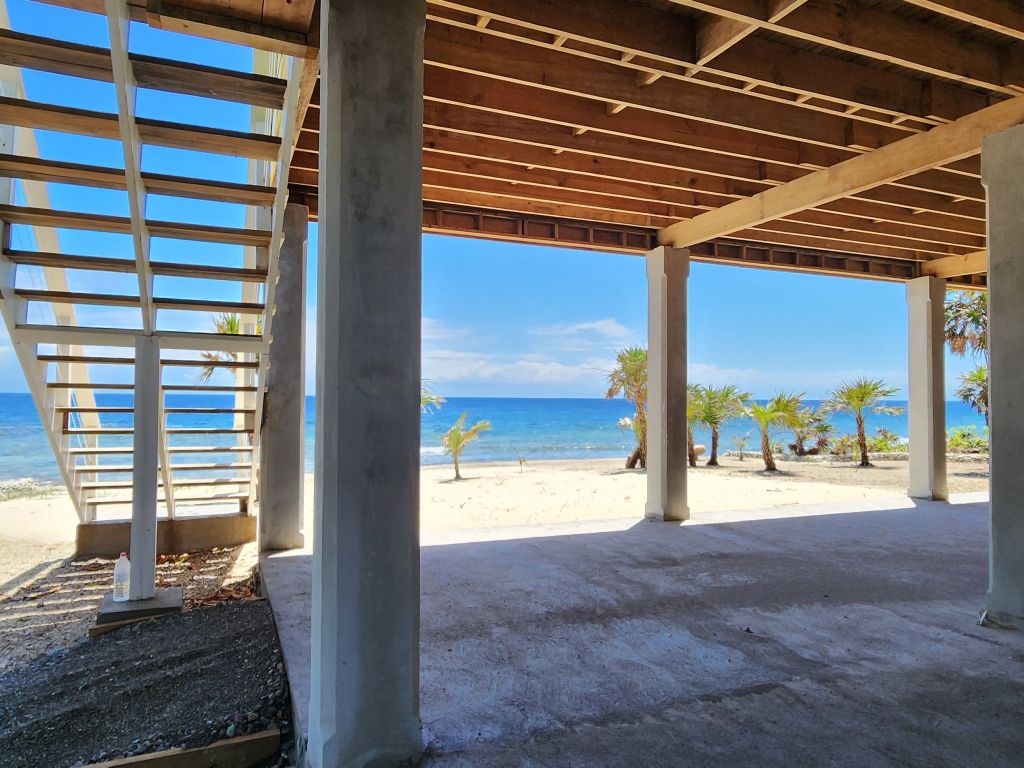 Listing ID: URE0468, Pretty Bush Utila, Bay Islands, HN - Beachfront at Pretty Bush, Photo #