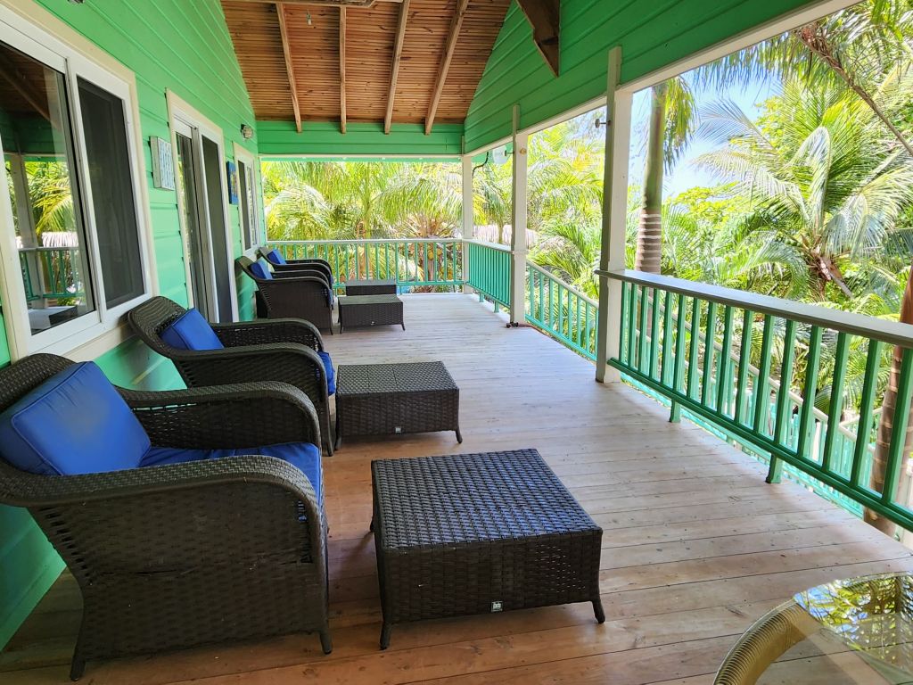 Listing ID: URE0469, Treasure Beach Utila, Bay Islands, HN - Beachfront Home at Treasure Beach, Photo #