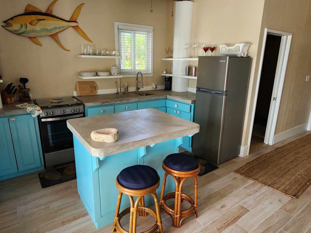 Listing ID: URE0470, Pine Point Utila, Bay Islands, HN - Crystal Beach House at Pine Point, Photo #
