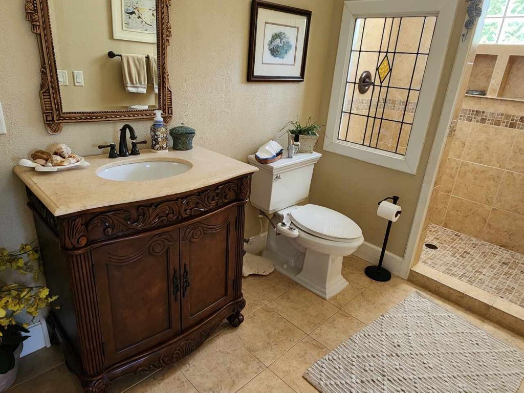 Listing ID: URE0470, Pine Point Utila, Bay Islands, HN - Crystal Beach House at Pine Point, Photo #