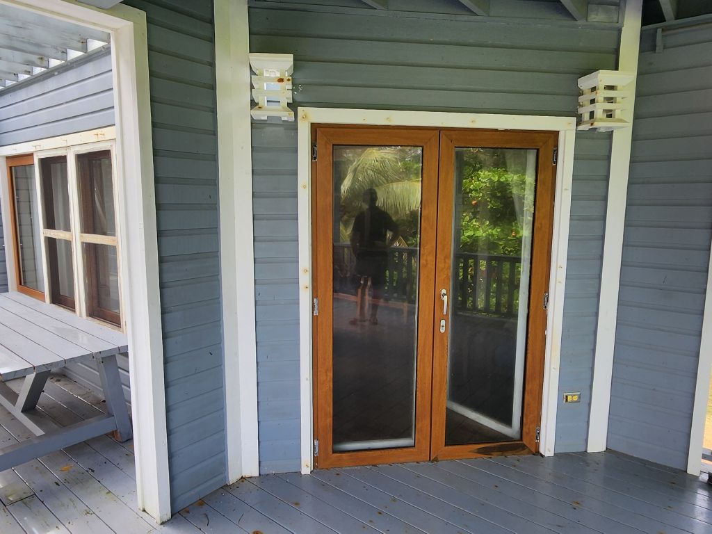 Listing ID: URE0472, Swanix Bay Utila, Bay Islands, HN - Tropical Paradise Retreat with Panoramic Sea Views, Photo #