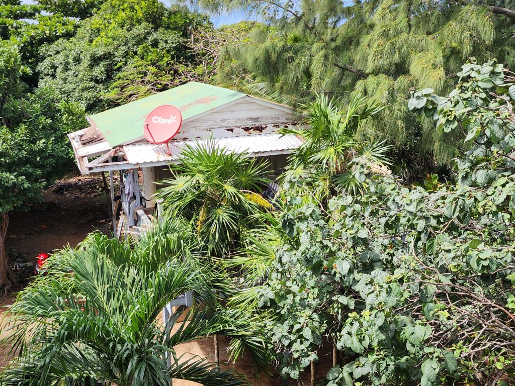 Listing ID: URE0472, Swanix Bay Utila, Bay Islands, HN - Tropical Paradise Retreat with Panoramic Sea Views, Photo #