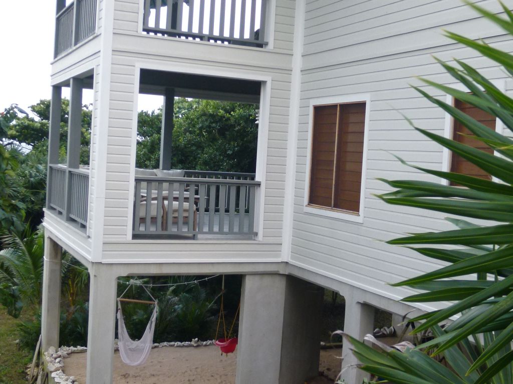 Listing ID: URE0472, Swanix Bay Utila, Bay Islands, HN - Tropical Paradise Retreat with Panoramic Sea Views, Photo #