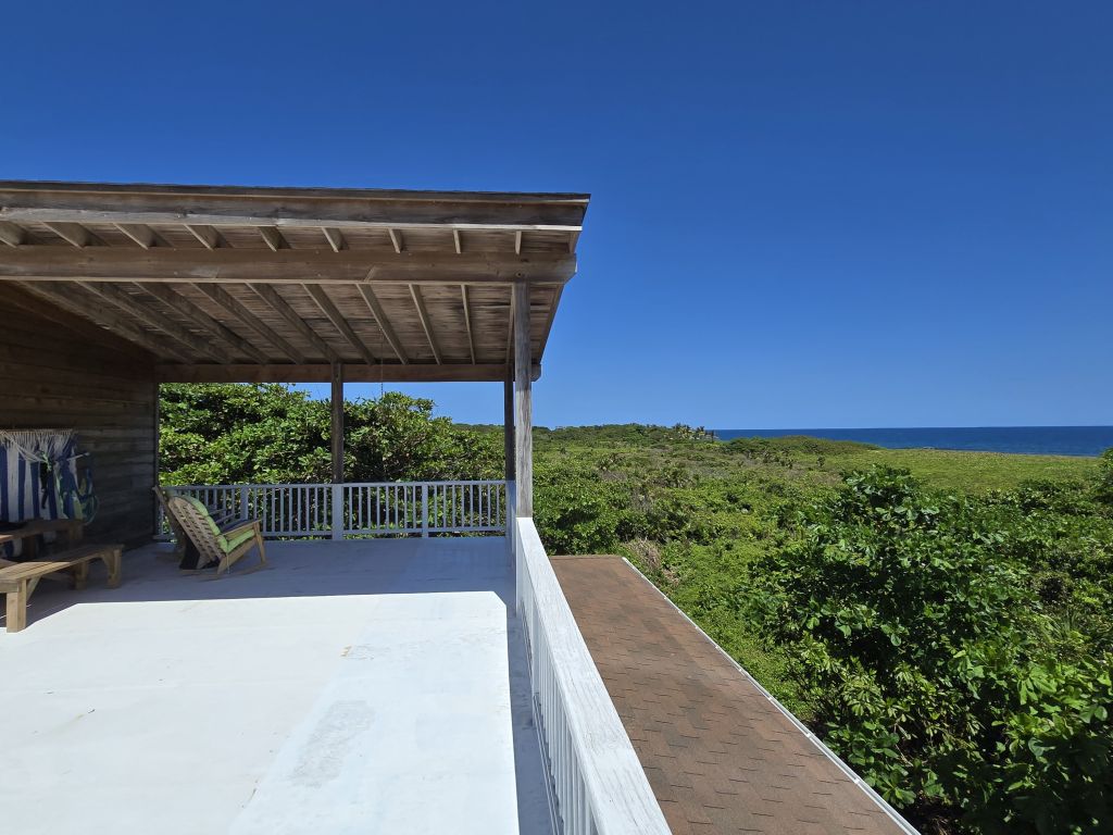 Listing ID: URE0480, Swanix Bay Utila, Bay Islands, HN - Ocean Ridge, Photo #