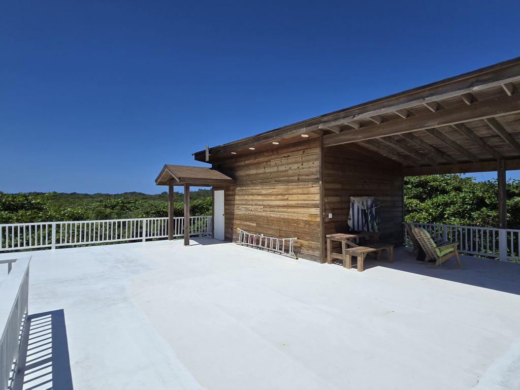 Listing ID: URE0480, Swanix Bay Utila, Bay Islands, HN - Ocean Ridge, Photo #