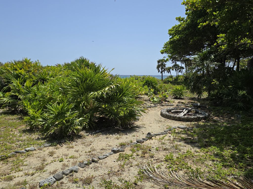 Listing ID: URE0484, Paradise Cove Utila, Bay Islands, HN - The Cove House, Photo #