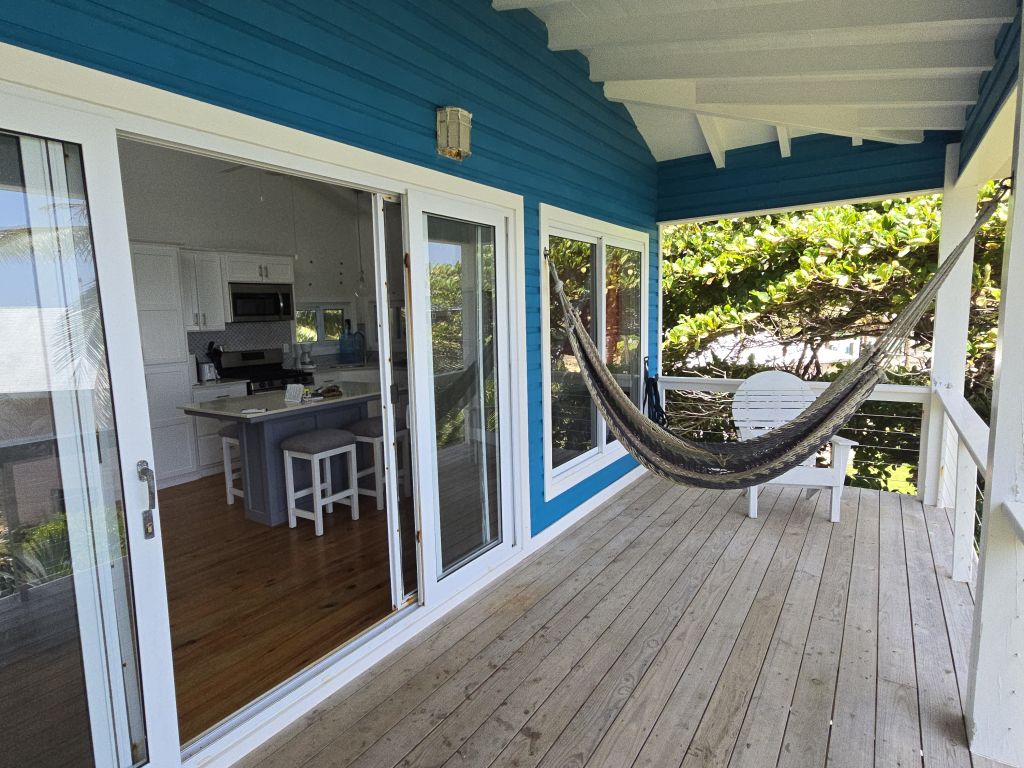 Listing ID: URE0484, Paradise Cove Utila, Bay Islands, HN - The Cove House, Photo #