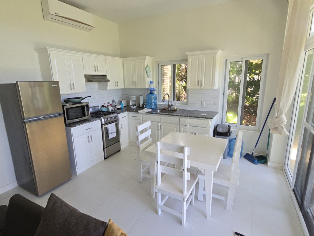 Listing ID: URE0484, Paradise Cove Utila, Bay Islands, HN - The Cove House, Photo #