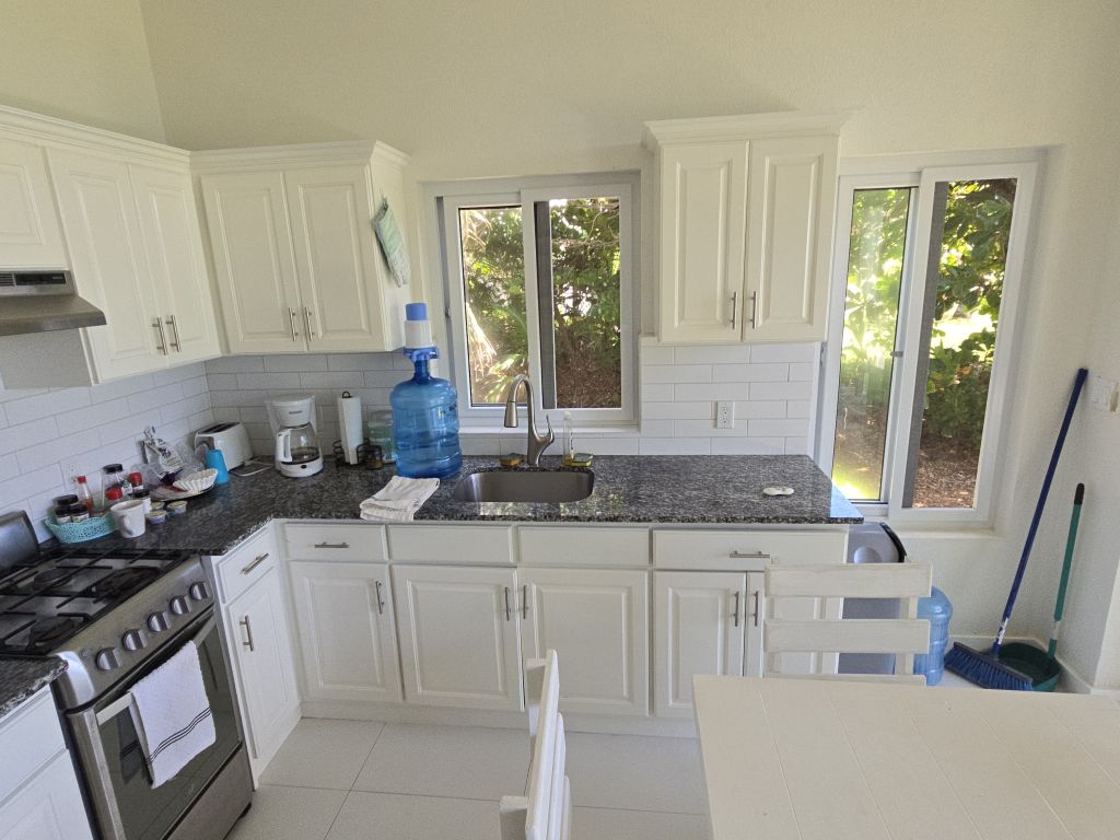 Listing ID: URE0484, Paradise Cove Utila, Bay Islands, HN - The Cove House, Photo #