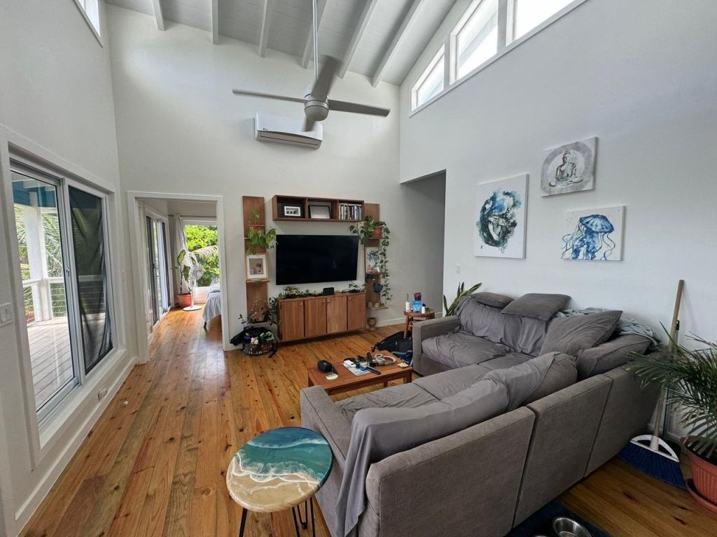 Listing ID: URE0484, Paradise Cove Utila, Bay Islands, HN - The Cove House, Photo #