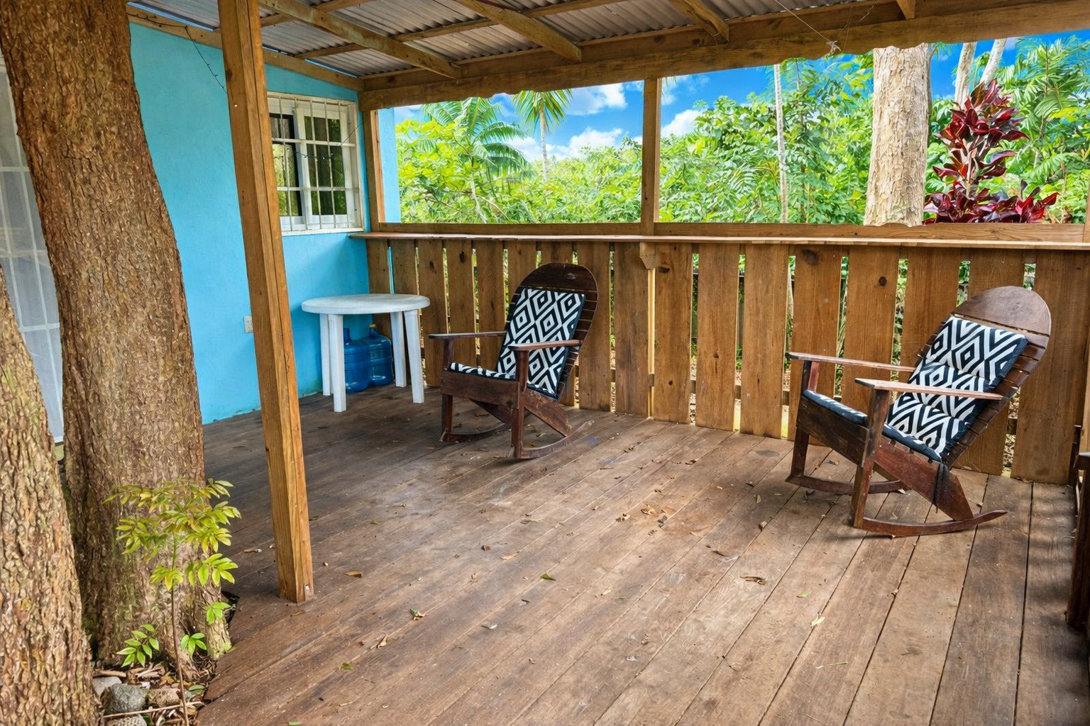 Listing ID: URE0486, Off airport road Utila, Bay Islands, HN - Blue Gem off the airport road, Photo #