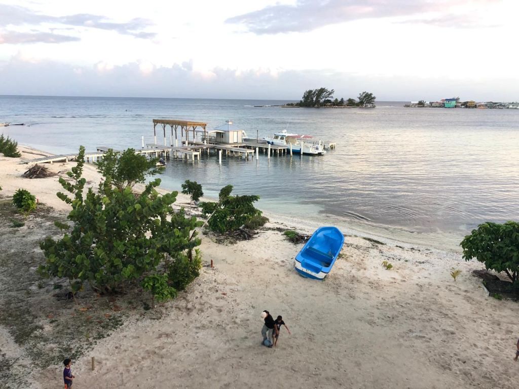 Listing ID: URE0492, The Well Utila, Bay Islands, HN - Reef Pointe Triplex, Photo #