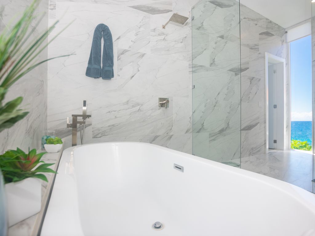 Listing ID: URE0493, Lighthouse Estates Roatán, Bay Islands, HN - Villa On the Rocks,Two Private Villas, One Unparalleled Luxury Experience, Photo #