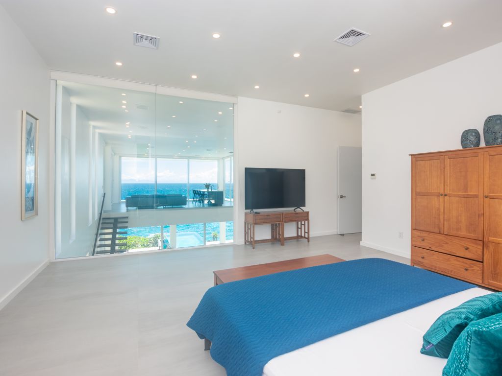 Listing ID: URE0493, Lighthouse Estates Roatán, Bay Islands, HN - Villa On the Rocks,Two Private Villas, One Unparalleled Luxury Experience, Photo #