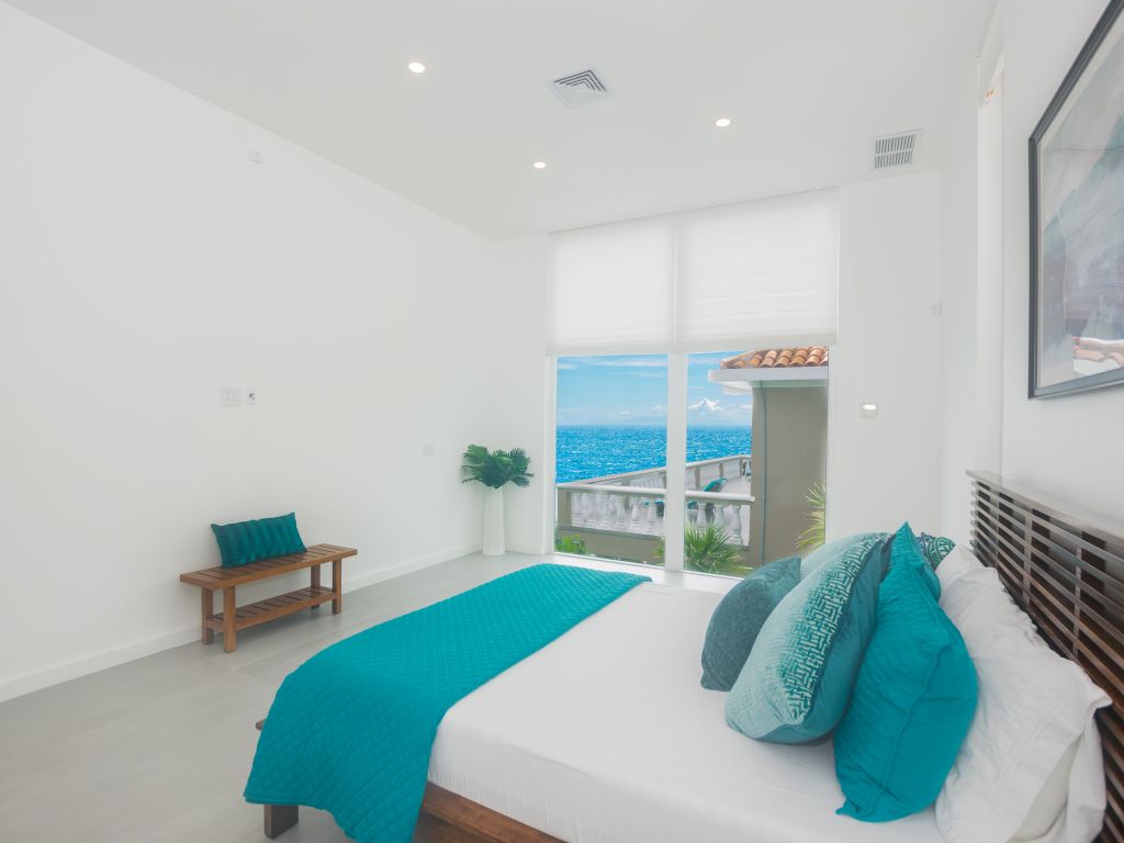 Listing ID: URE0493, Lighthouse Estates Roatán, Bay Islands, HN - Villa On the Rocks,Two Private Villas, One Unparalleled Luxury Experience, Photo #