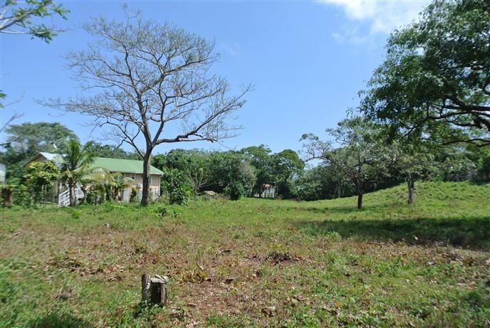 Listing ID: URE0510, Pumpkin Hill Road Utila, Bay Islands, HN - Pumpkin Hill Road Home Site, Photo #