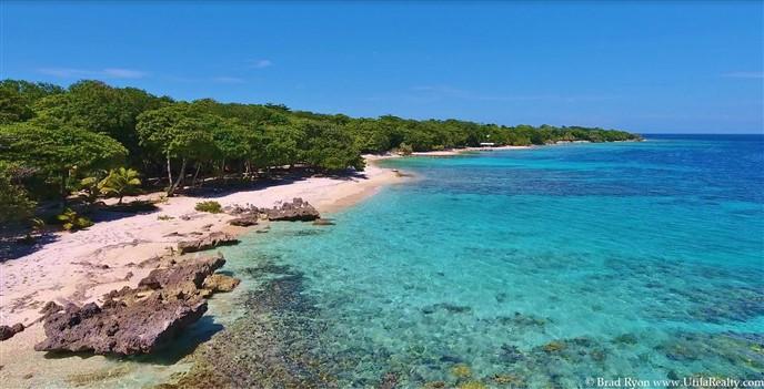Listing ID: URE0548, Jack Neil Beach Utila, Bay Islands, HN - Beach Front At Jack Neil, Photo #