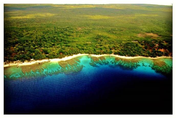 Listing ID: URE0548, Jack Neil Beach Utila, Bay Islands, HN - Beach Front At Jack Neil, Photo #