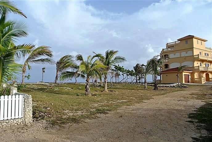 Listing ID: URE0561, Dolphin Run - Trade Wind Utila, Bay Islands, HN - Lot #10 At Dolphin Run, Photo #