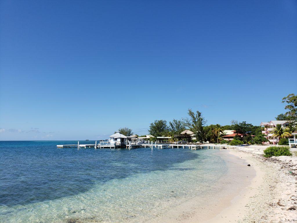 Listing ID: URE0572, The Well Utila, Bay Islands, HN - The Well Beachfront Lot#21, Photo #