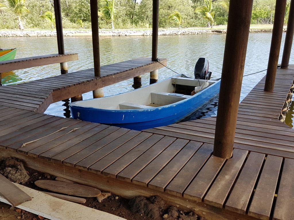 Listing ID: URE0574, Silver Garden Utila, Bay Islands, HN - Ocean Front Lot With Boat Slip At Silver Garden, Photo #