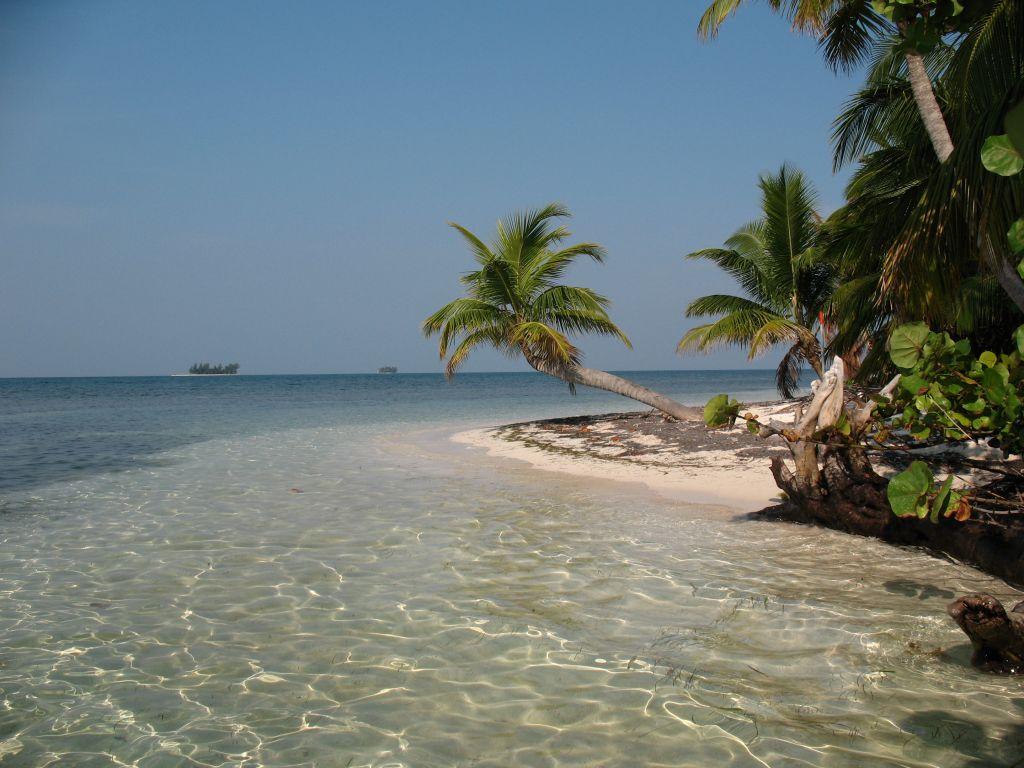 Listing ID: URE0581, Pine Point Utila, Bay Islands, HN - Pine Point Lot A, Photo #