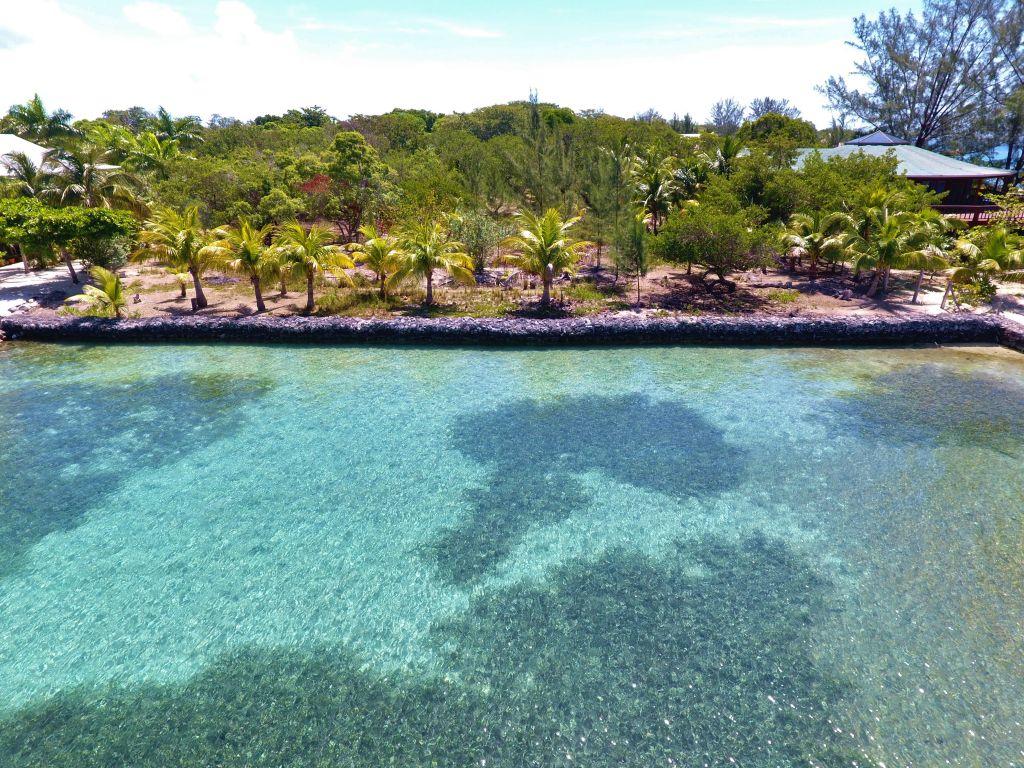 Listing ID: URE0585, Jonathan Point Utila, Bay Islands, HN - Beachfront Lot At Jonathan Point, Photo #