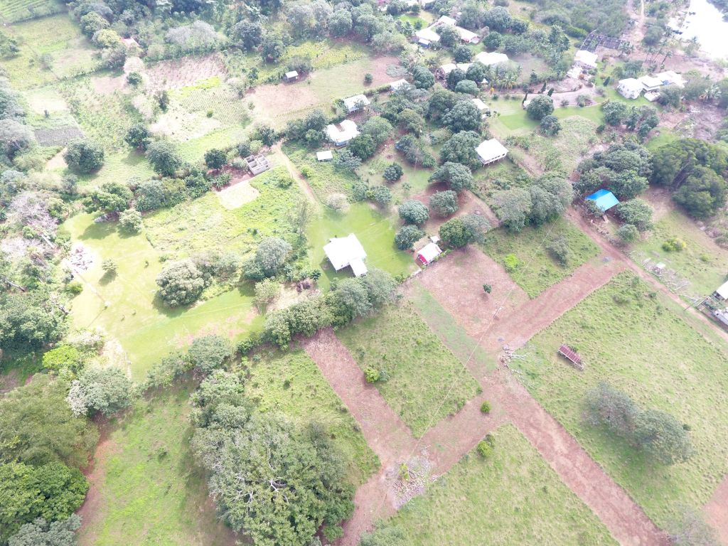 Listing ID: URE0622, Western Path Utila, Bay Islands, HN - Western Path Lot 40, Photo #