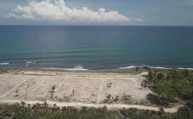 Listing ID: URE0629, Swanish Bay Utila, Bay Islands, HN - Swanish Bay Waterfront Lot 3, Photo #