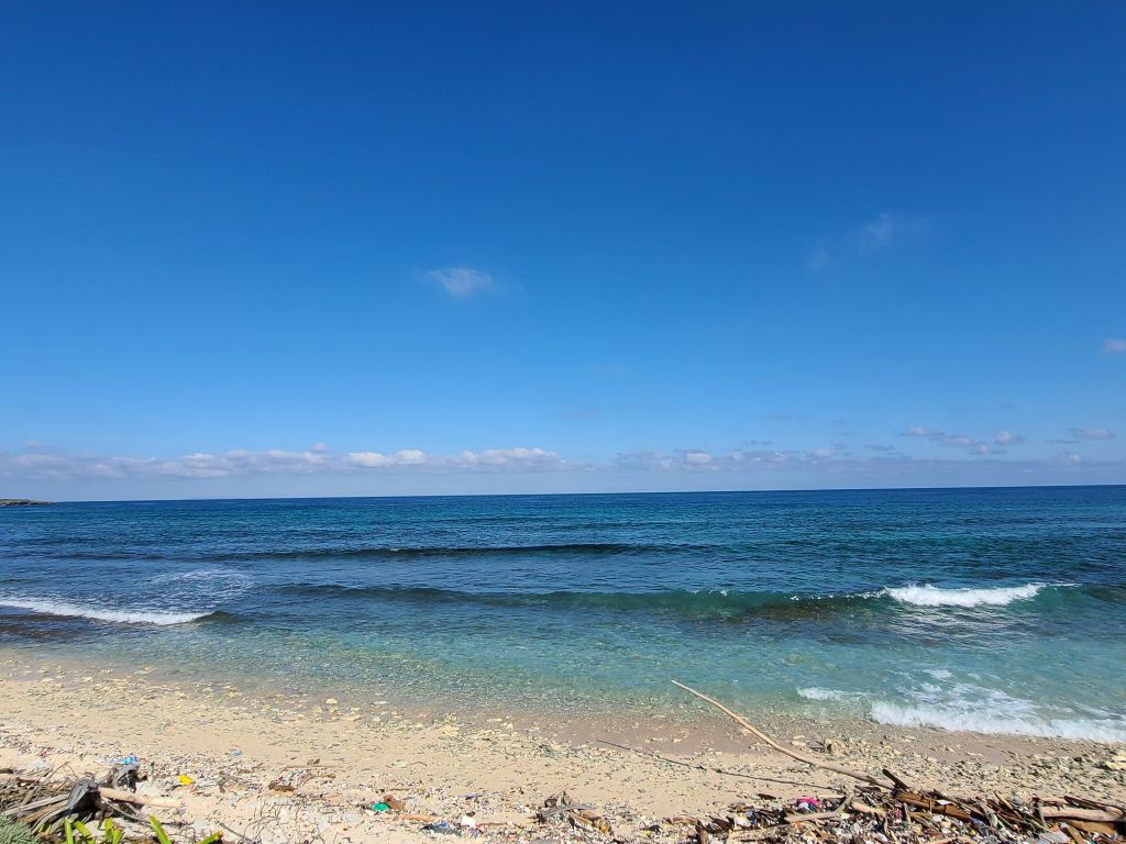 Listing ID: URE0632, Big Bight Utila, Bay Islands, HN - Beachfront At Big Bight Lot #2, Photo #