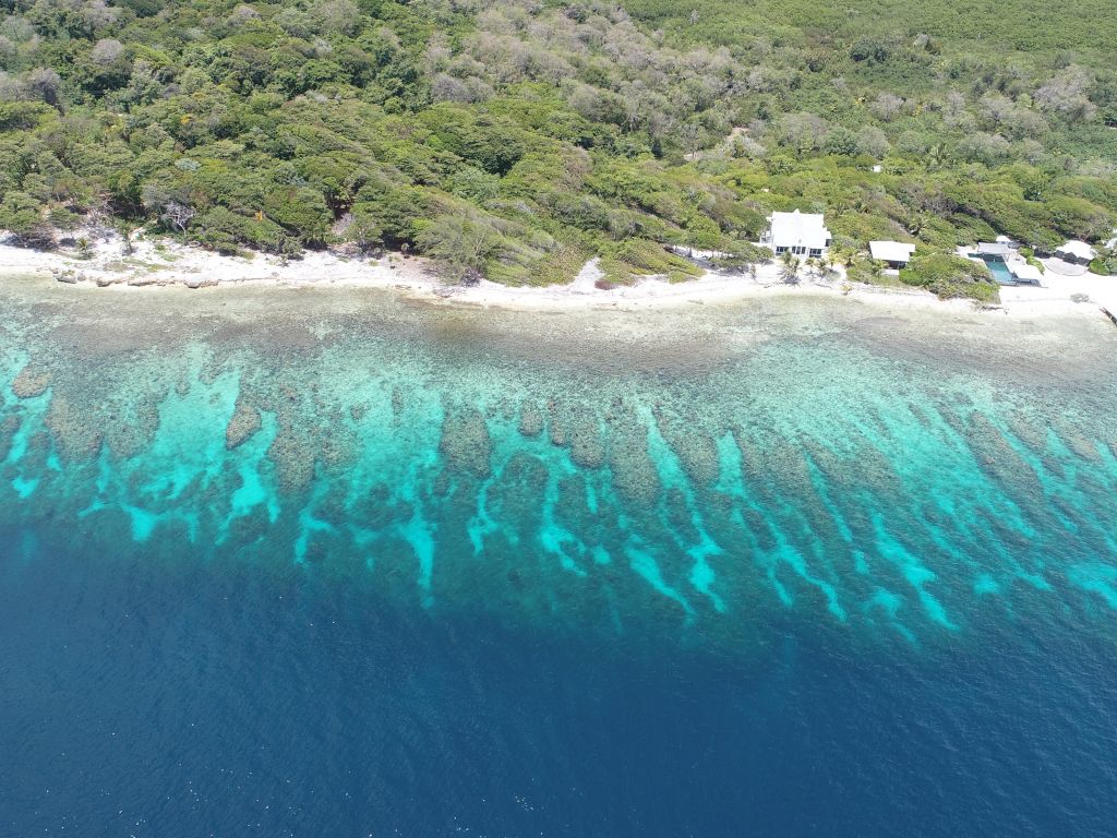 Listing ID: URE0636, Big Rock Utila, Bay Islands, HN - Big Rock Lot #2, Photo #