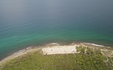 Listing ID: URE0639,  Utila, Bay Islands, HN - Swanish Bay Waterfront Lot 2, Photo #