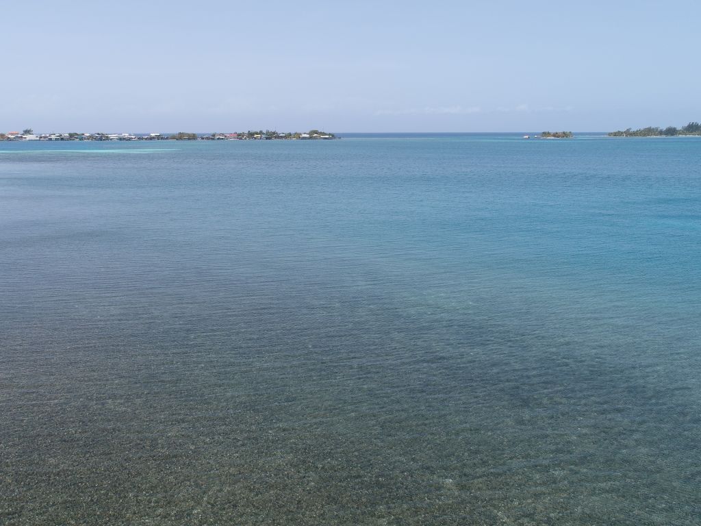 Listing ID: URE0642, David's Beach Utila, Bay Islands, HN - Sunset Shore, Lot 10, Photo #